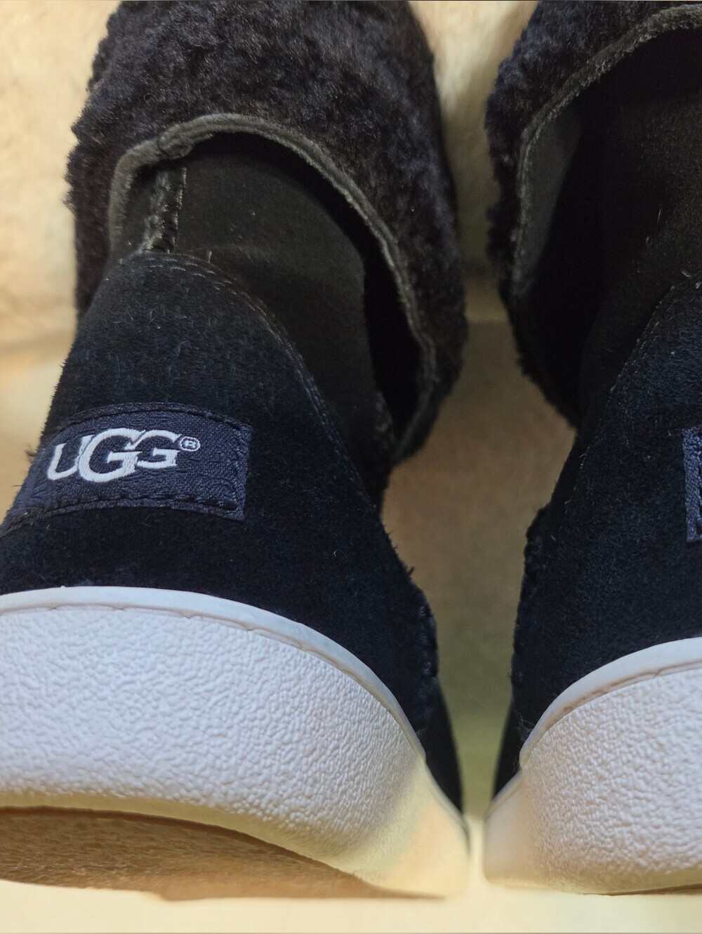UGG Women's Black Suede Mid-Calf Boot with Cream Rubber Sole. Sz 8 - Picture 8 of 12